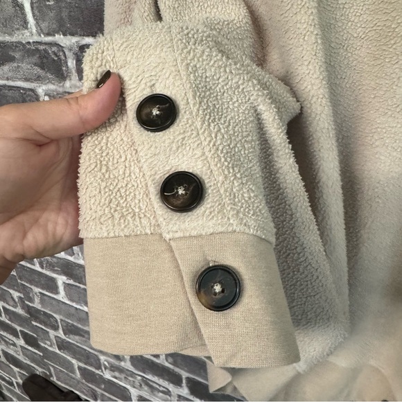 Madewell (Re)sourced Brushed Side-Button Relaxed Sweatshirt alabaster sweater - Picture 8 of 11